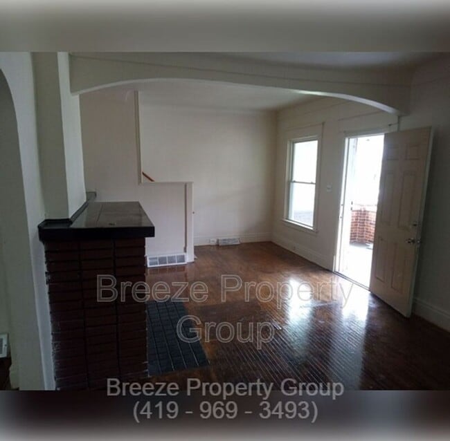 Photo - 713 Orchard St