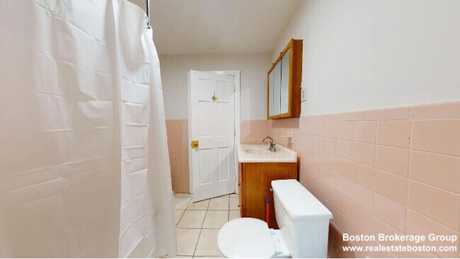 Photo - 28 Sumner St Unit 1