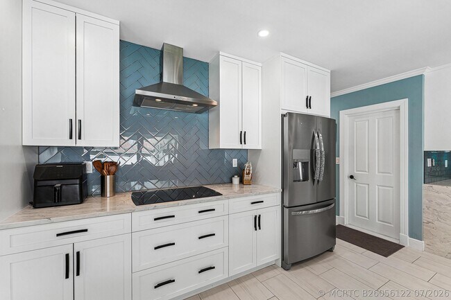 Photo - 4430 NE 30th Ave