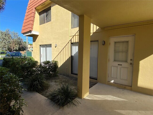 Photo - 11398 Royal Palm Blvd Unit 11398