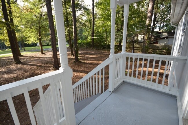 Photo - 106 N Bell Haven St