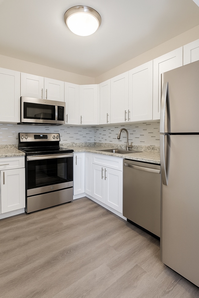 West Palm Lane Apartments