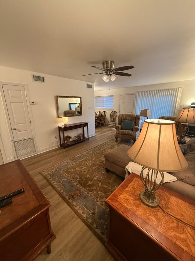 Photo - 4401 Tabony St