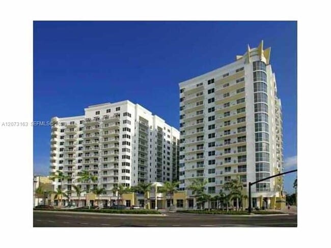 Building Photo - 1830 Radius Dr Unit 409