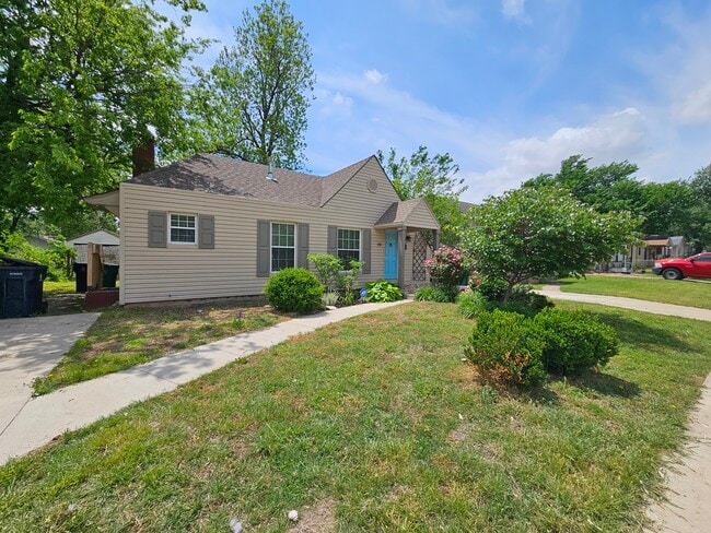 Photo - 1718 NE 20th St