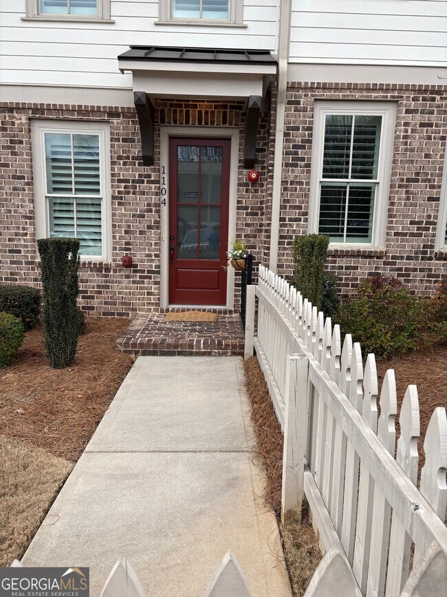 Photo - 1104 Thomas St