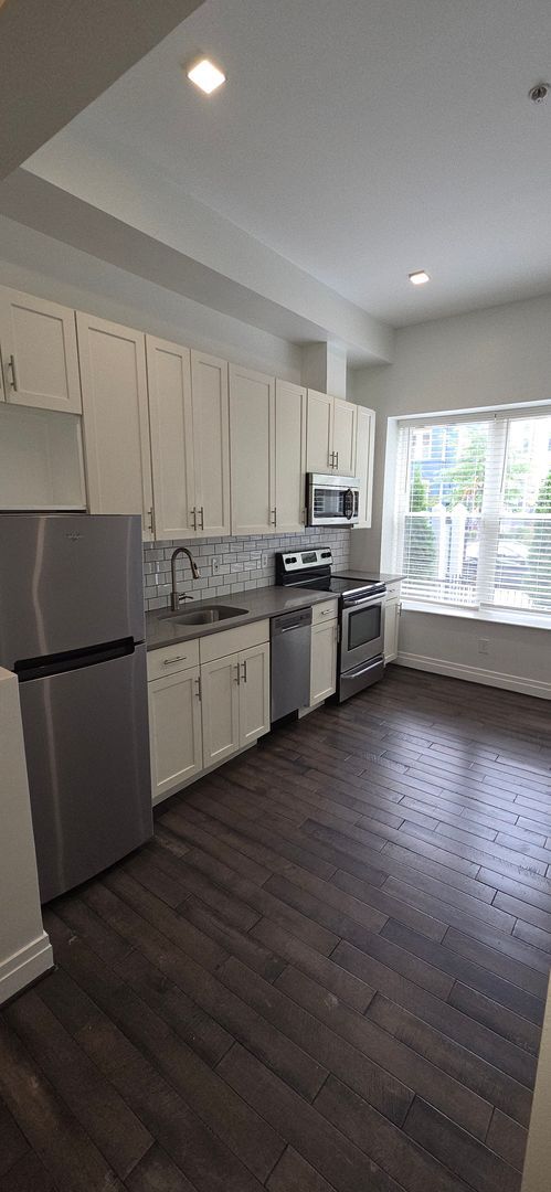 Photo - RAZDCPROPERTIES TRUST Unit 1