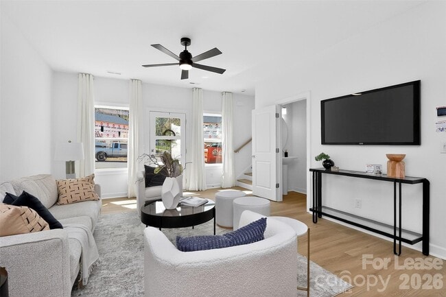 Photo - 3709 Lou Ann Ave