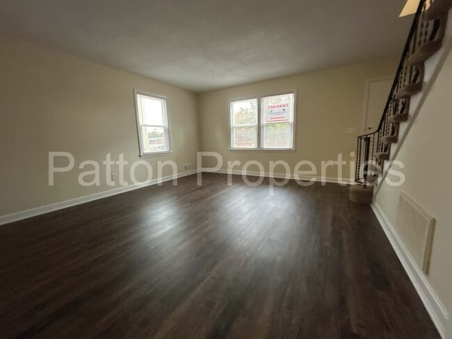 Photo - 7032 Fairmont Rd Unit B