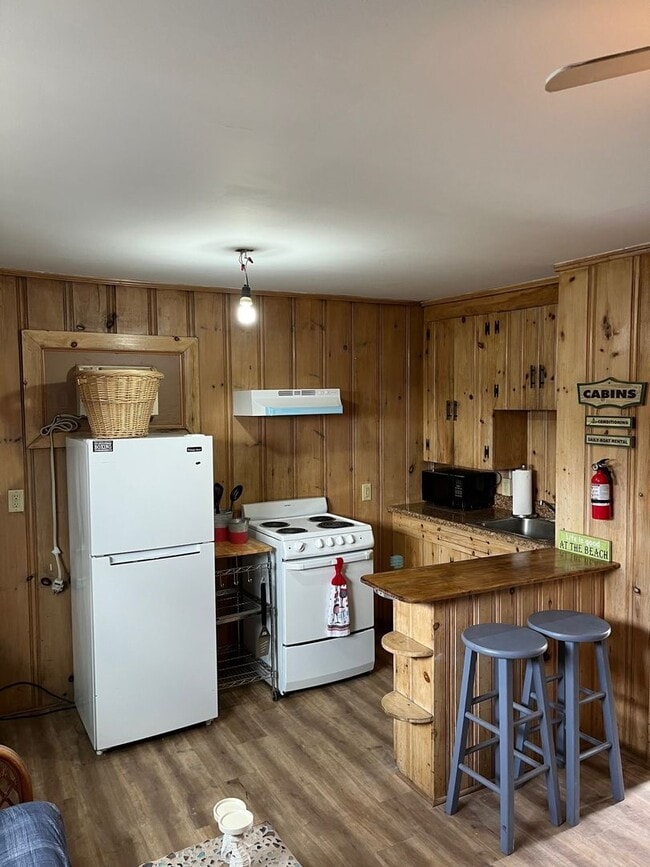 Photo - 67 E Grand Ave