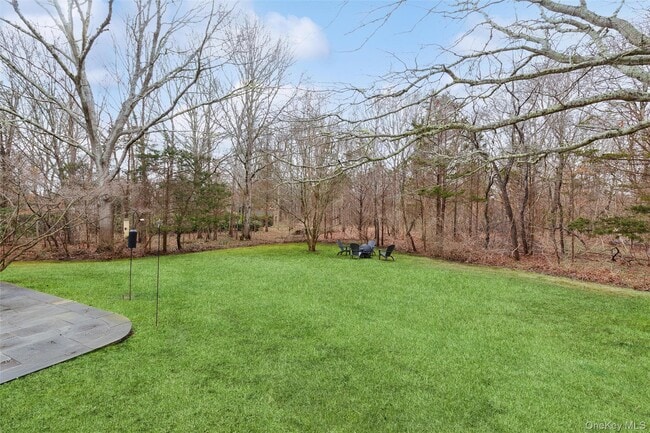 Photo - 110 Greenleaf Ln