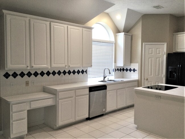 Photo - 15007 Red Cedar Bluff Ln