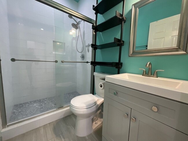 Photo - 5226 Ridgevan St