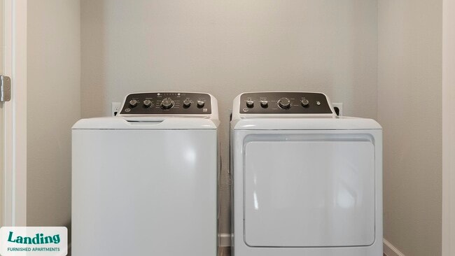 Photo - 3401 Redbud Ln Unit 3405