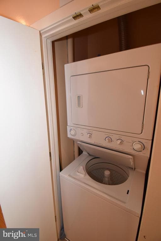 Photo - 1121 Arlington Blvd Unit 1011