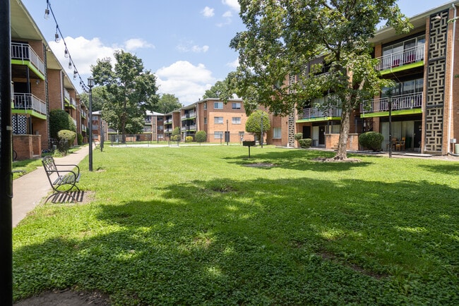 Bloom Apartments II