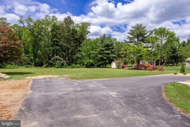 Photo - 1842 S Spring Rd