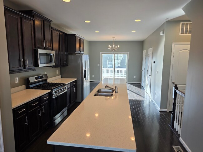 Photo - 629 Quarterpath Way