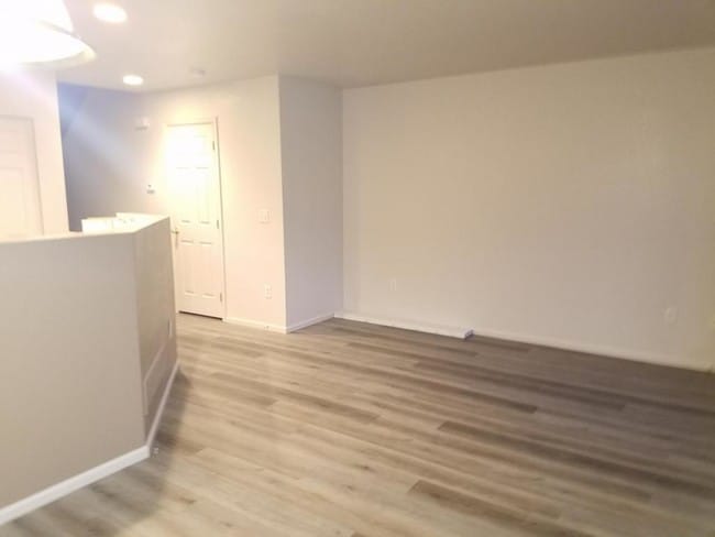 Photo - 1691 Oak Creek Dr