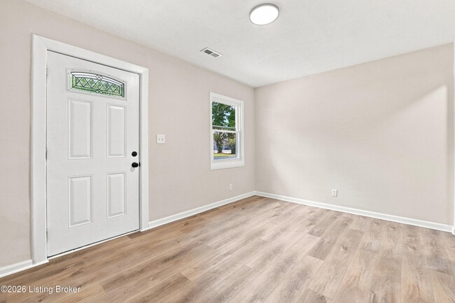 Photo - 318 Freeman Ave