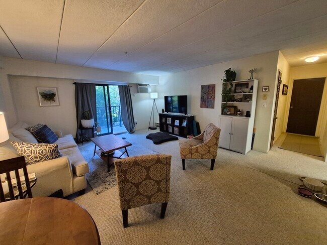 Photo - 135 Pleasant St Unit 202