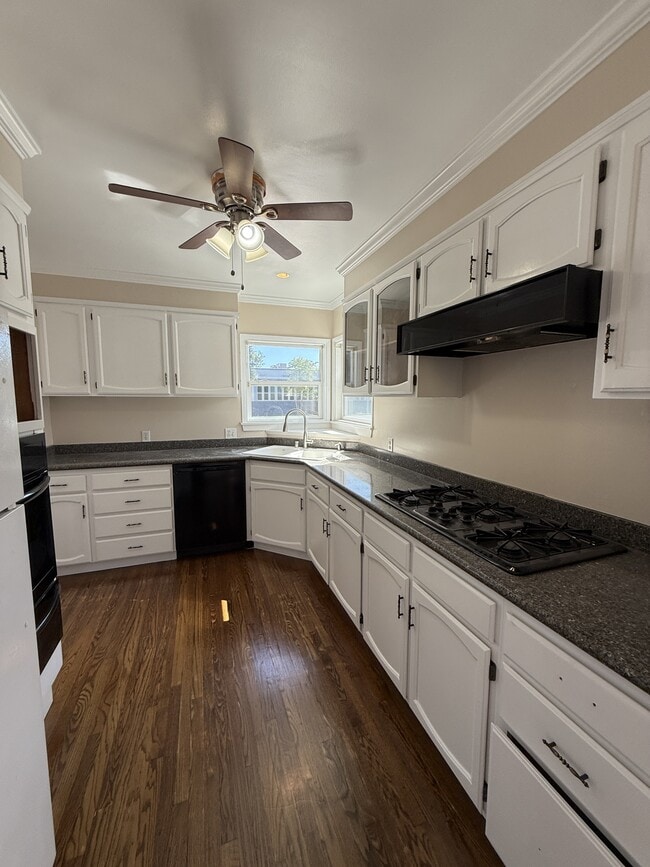 Photo - 3111 Jeffries Ave