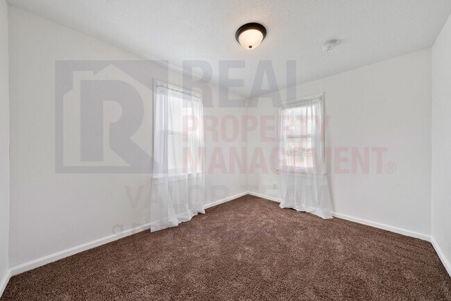 Photo - AMHA Ready - Renovated 3bd/1bth Cape Cod i...