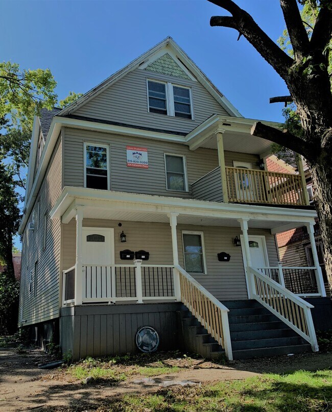 Building Photo - 104 Ashworth Pl Unit 2