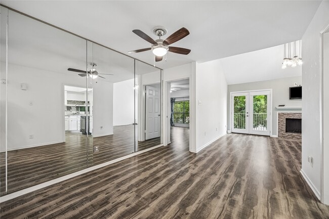 763 Bering Dr Unit B