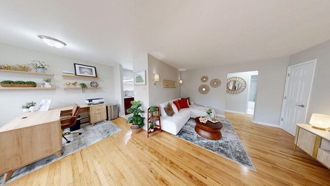 Photo - Metropark Station Apartments