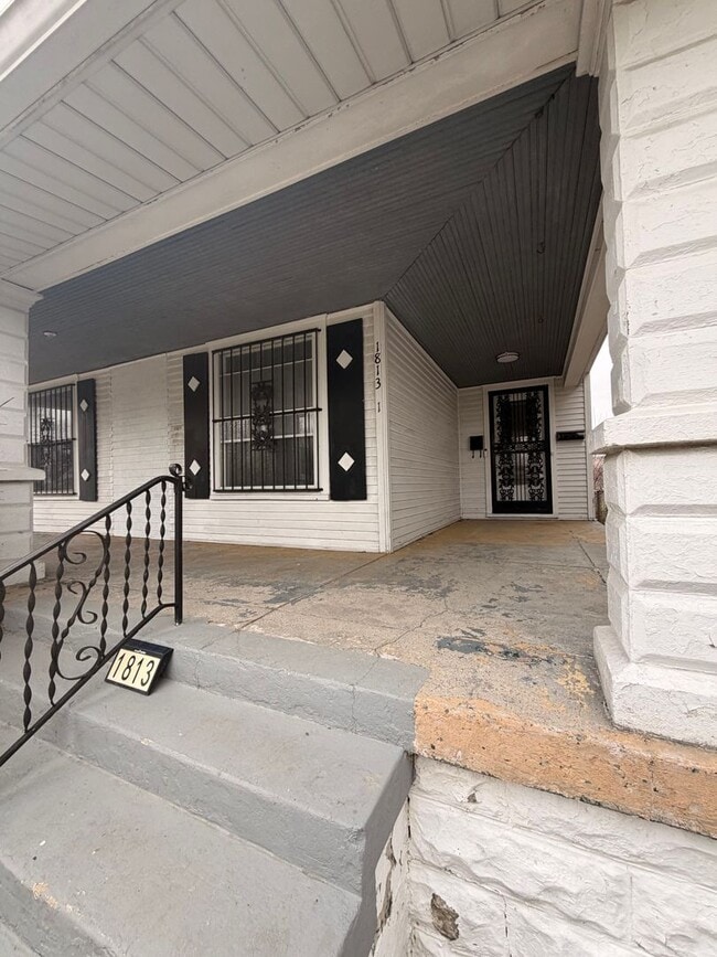 Photo - 1813 W Gaulbert Ave Unidad 1