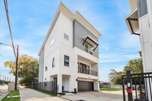 Photo - 903 Quitman St