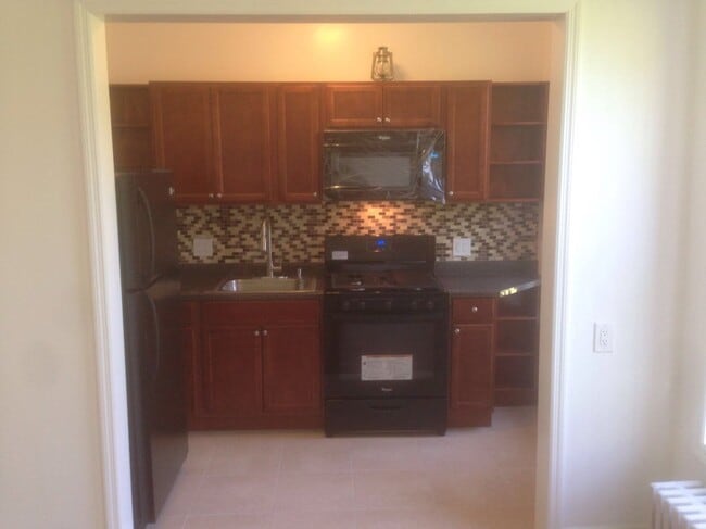Photo - 811A Willoughby Ave Unit 3rd Floor