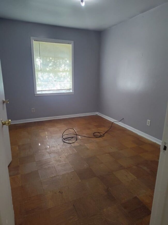 Photo - 7056 Winburn Dr