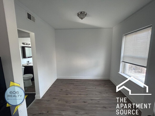 Photo - 2004 W Jarvis Ave Unit 3