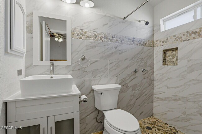 Photo - 11429 Chickasaw Dr