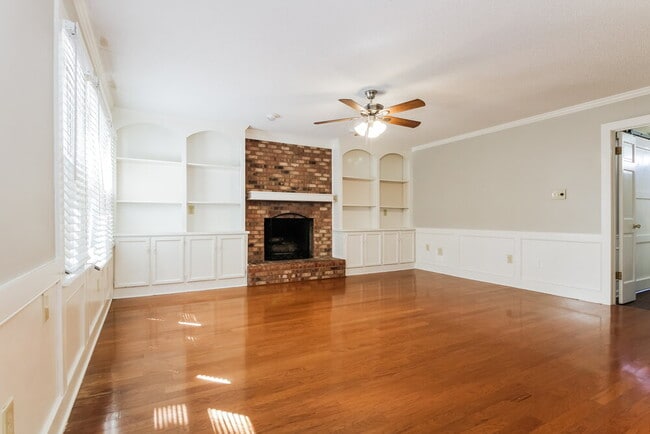 Photo - 7695 Stout Rd