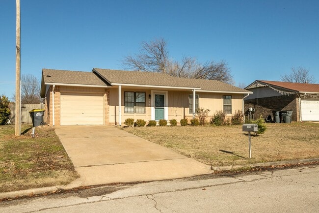 Photo - Newly renovated 3 bed / 1.5 Bath in Glenpool, Available 7/14!