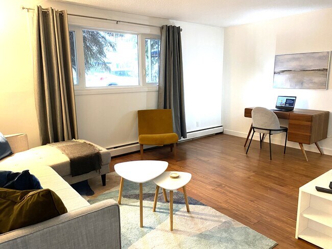 Photo - 7945-7945-82 82 Ave NW Unit 102.F