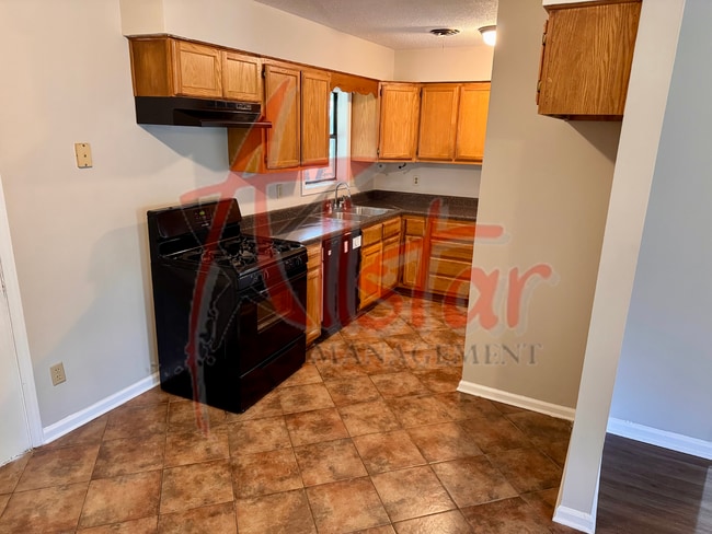 Photo - 1580 Gilford Cove E