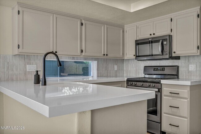 Photo - 7554 Wheeldale Cir