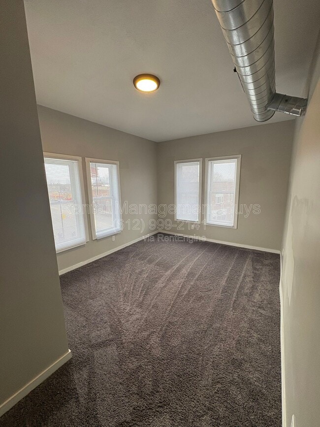 Photo - 1500 W Broadway