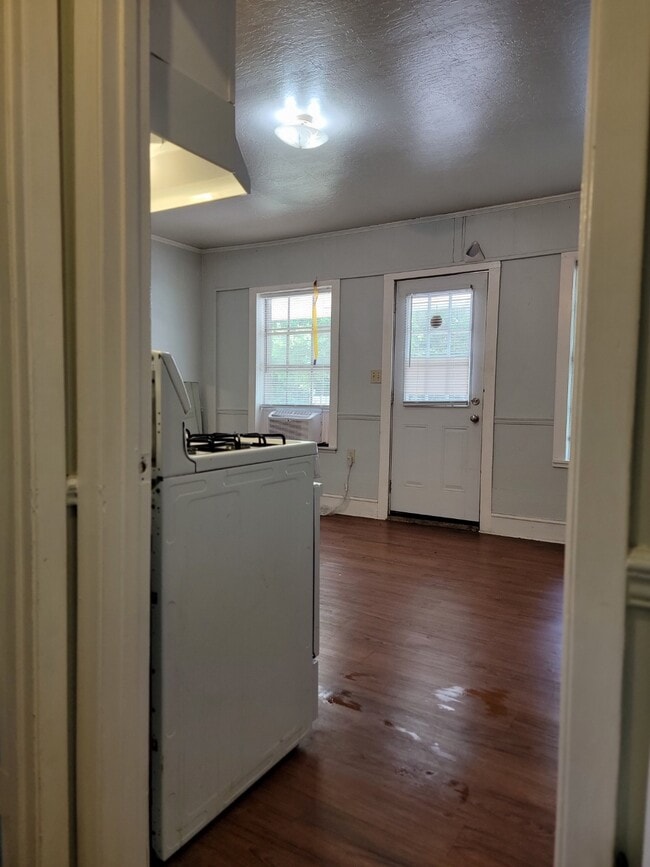 Photo - 127 W 2nd Ave