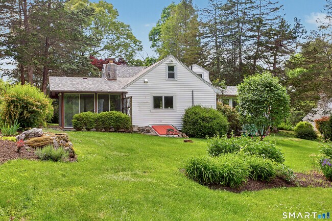 26 Spruce Mountain Rd