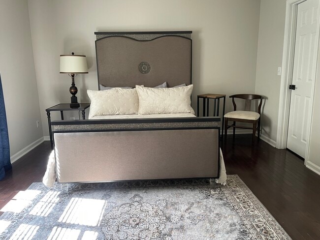 225 Ashland Manor Dr