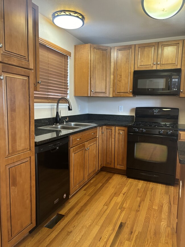 Photo - 3428 E 106th Ct