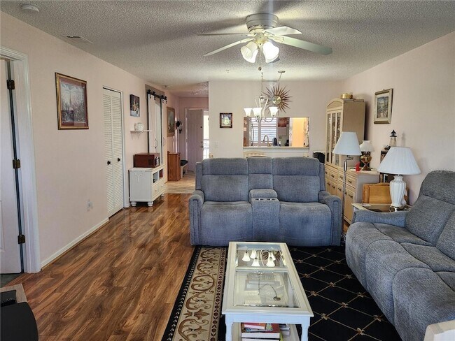 6505 Stone River Rd Unidad 304