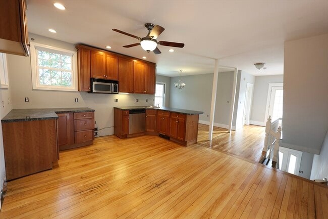 Photo - 15 Warren St Unit 2