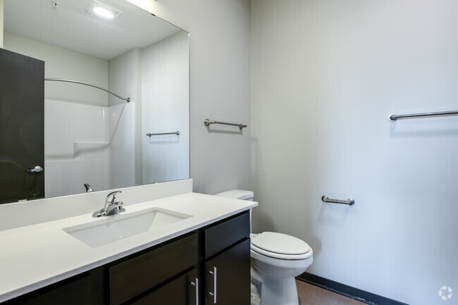 3 BR, 2 BA - 1,088SF