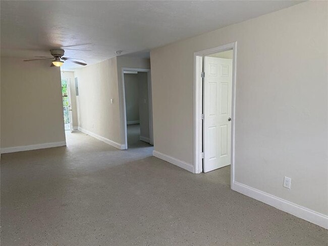 Photo - 2830 NW 15th Ct Apartamento Unidad B